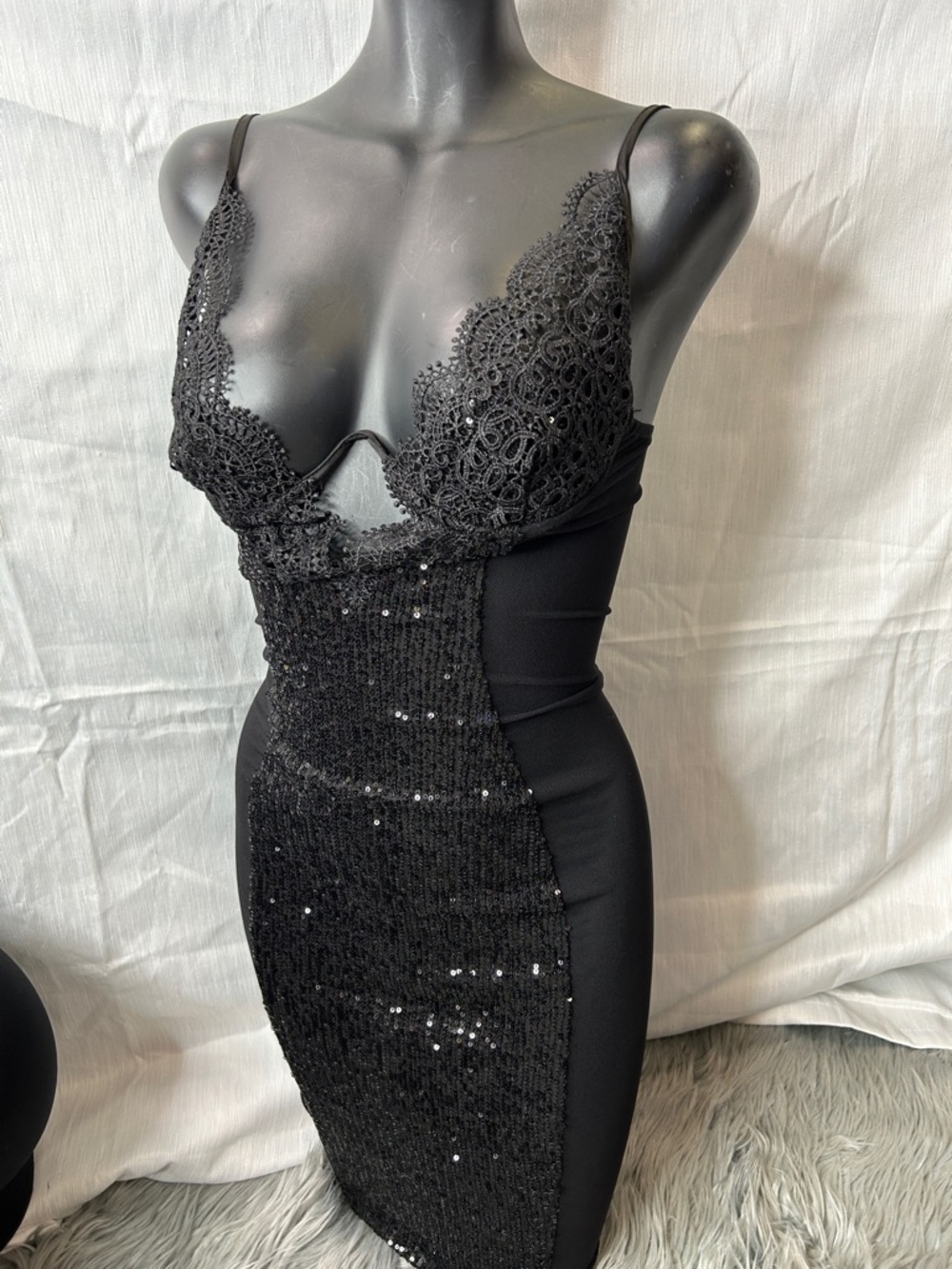 Black Lace & Sequin Midi Dress - Elegant Bodycon